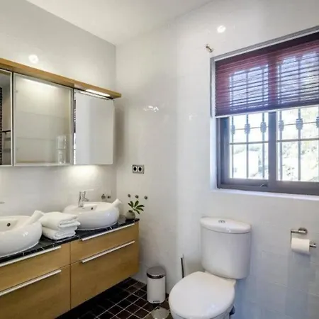 דירה Penthouse 2 Levels 240 M2 - With Panoramic View Of Marbella, Ocean & Mountains!