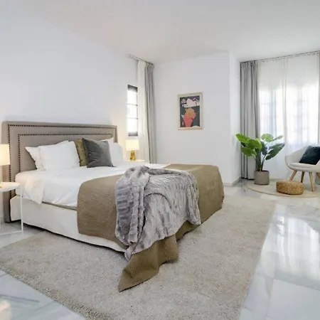 Penthouse 2 Levels 240 M2 - With Panoramic View Of Marbella, Ocean & Mountains! דירה