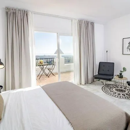Penthouse 2 Levels 240 M2 - With Panoramic View Of Marbella, Ocean & Mountains!