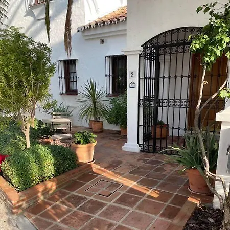 Penthouse 2 Levels 240 M2 - With Panoramic View Of Marbella, Ocean & Mountains! דירה